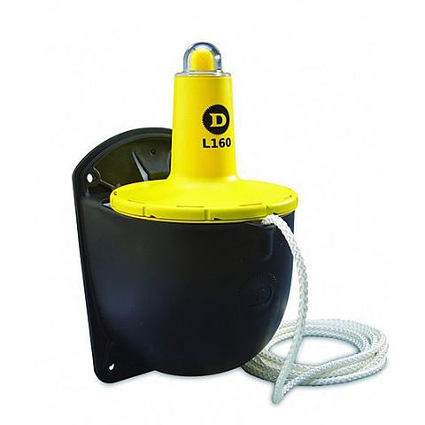 SG05733 Daniamant L160 Lifebuoy Light The L160 lifebuoy light is a water-activated system designed for automatic actuation by the act of releasing the lifebuoy to which the unit is attached, such that the battery is unsealed ready for use when the light is pulled from the housing. The light illuminates when the unsealed battery is immersed.